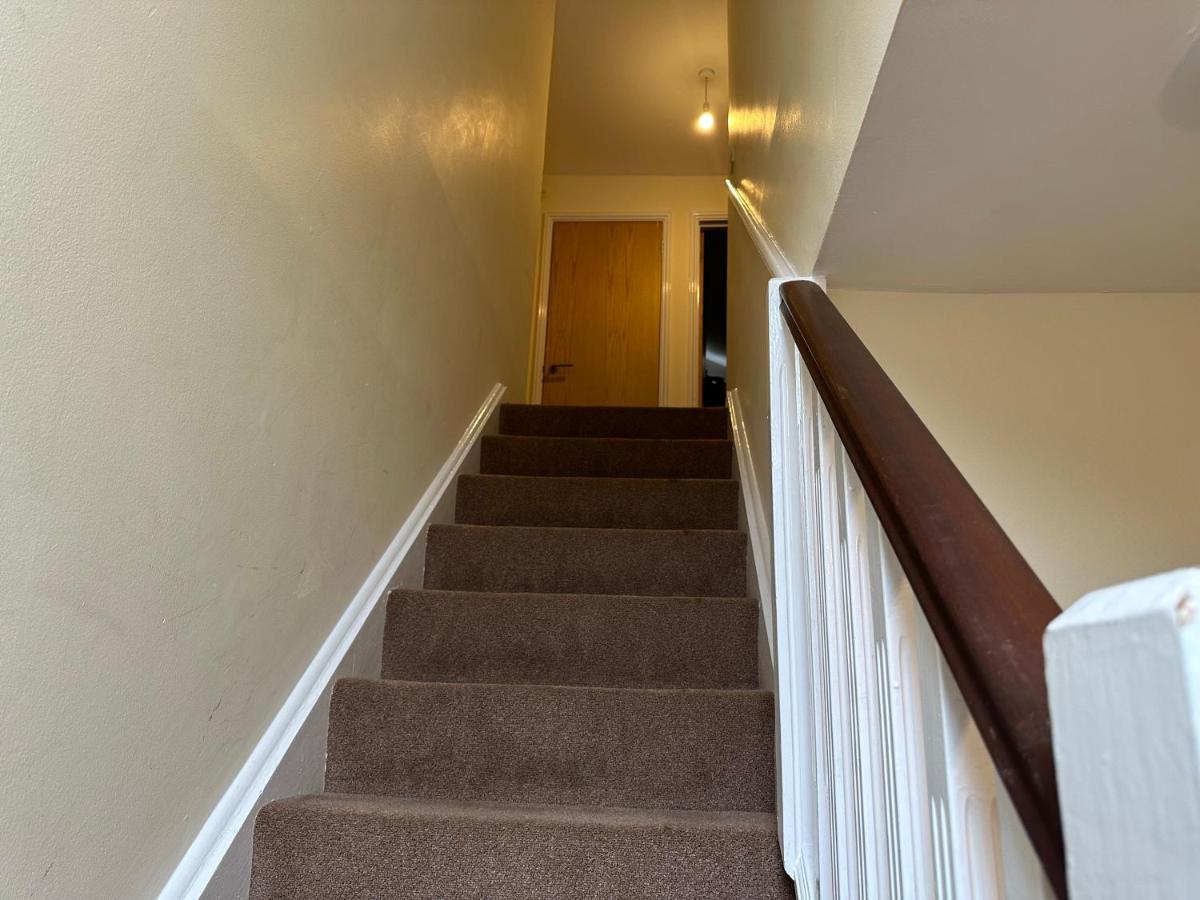 Lovely 2 Bedroom Family Holiday Home Thamesmead  Exterior foto