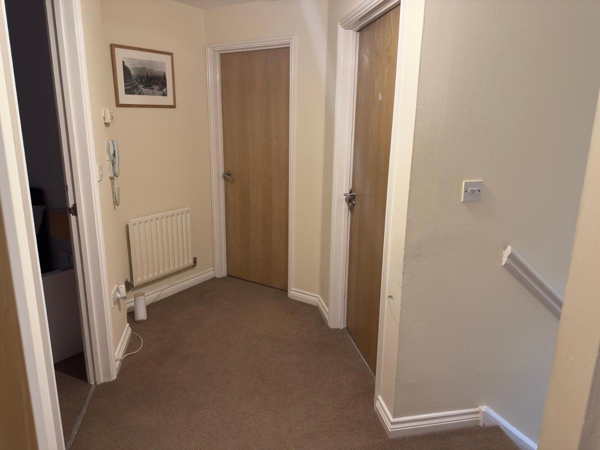 Lovely 2 Bedroom Family Holiday Home Thamesmead  Exterior foto