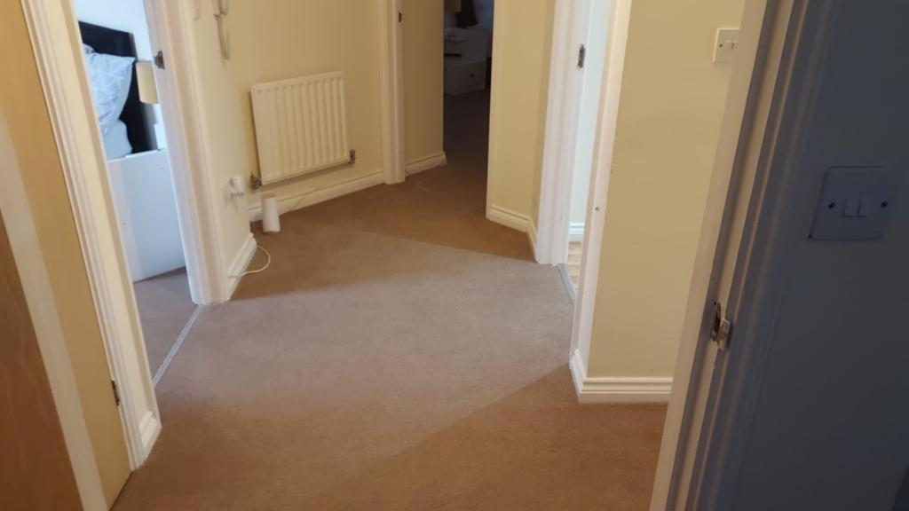 Lovely 2 Bedroom Family Holiday Home Thamesmead  Exterior foto